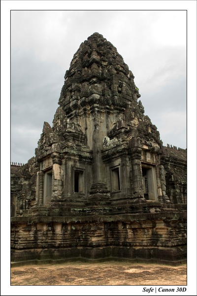 2006 - 07 - Temple angkor - Bantea Samre 17